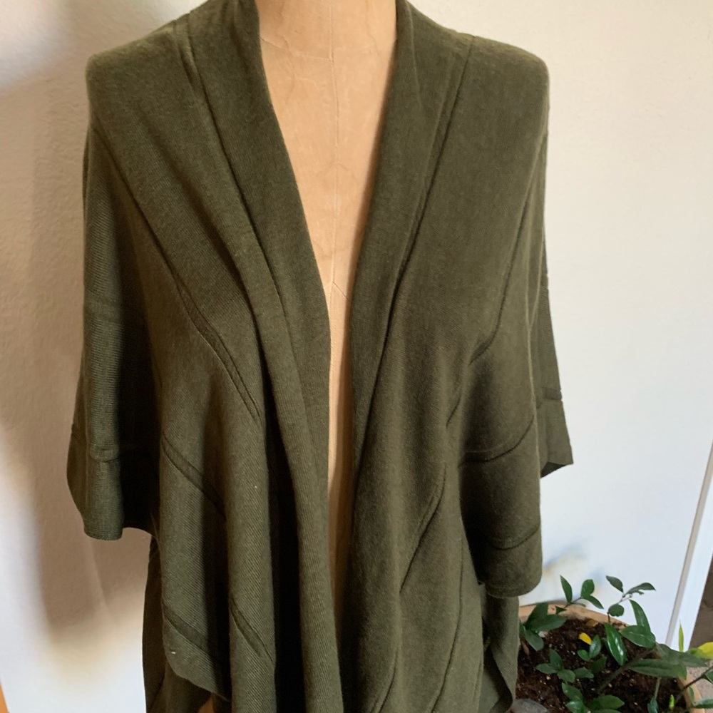 Loft green poncho/wrap NWT